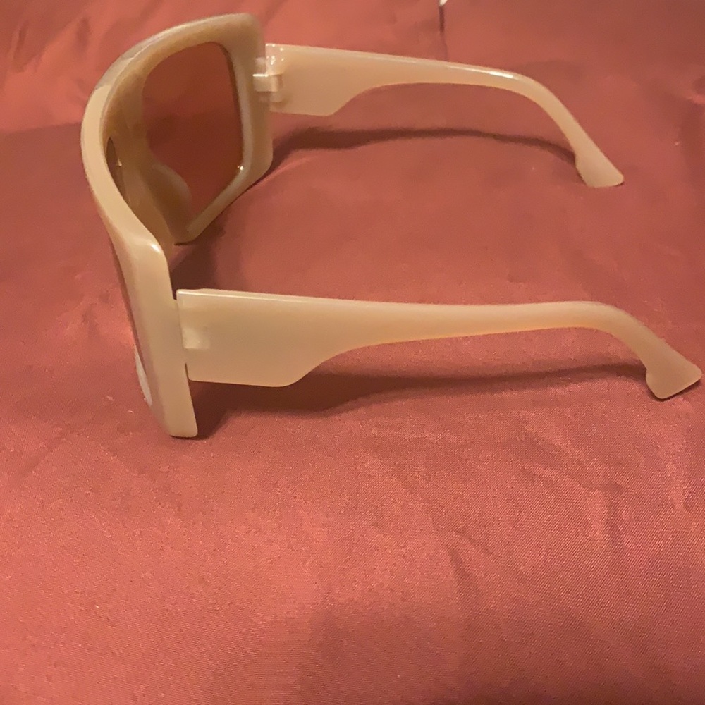 Sunglasses - Picture 2 of 4